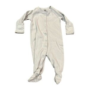 Hanna Andersson Light Gray Footed Onesie 3–6 Months Like New Organic Cotton